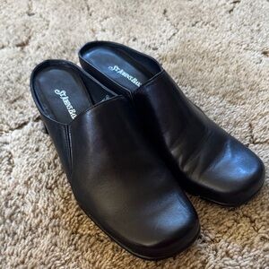 St. John’s Bay Leather Heals